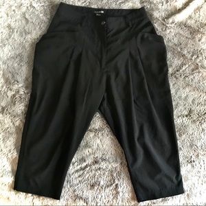 Capri High-Waisted pants by F21 🕺🏽